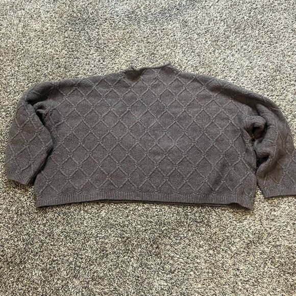 Old Navy Women's Cropped Sweater - Size XL - Picture 3 of 3